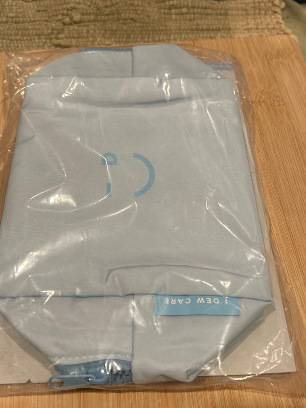 I Dew Care face mask, make up pouch and eye mask combo exp 12/09/2026 - Picture 3 of 4